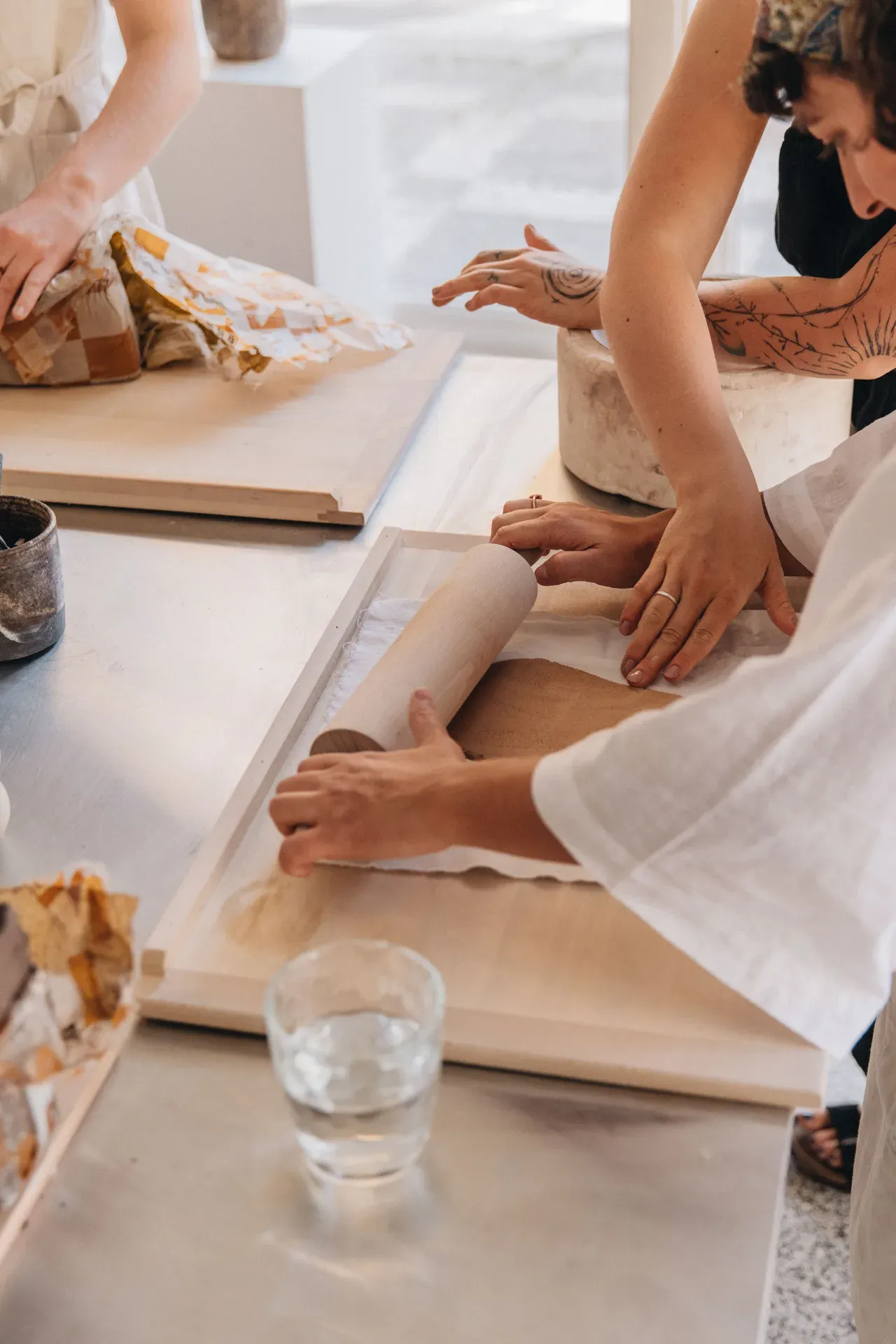 Practice lessons: wheel throwing / hand building